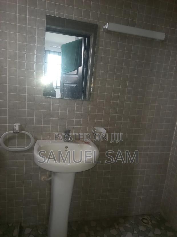3bdrm Apartment in Tema Com.3 for rent · Photo 5