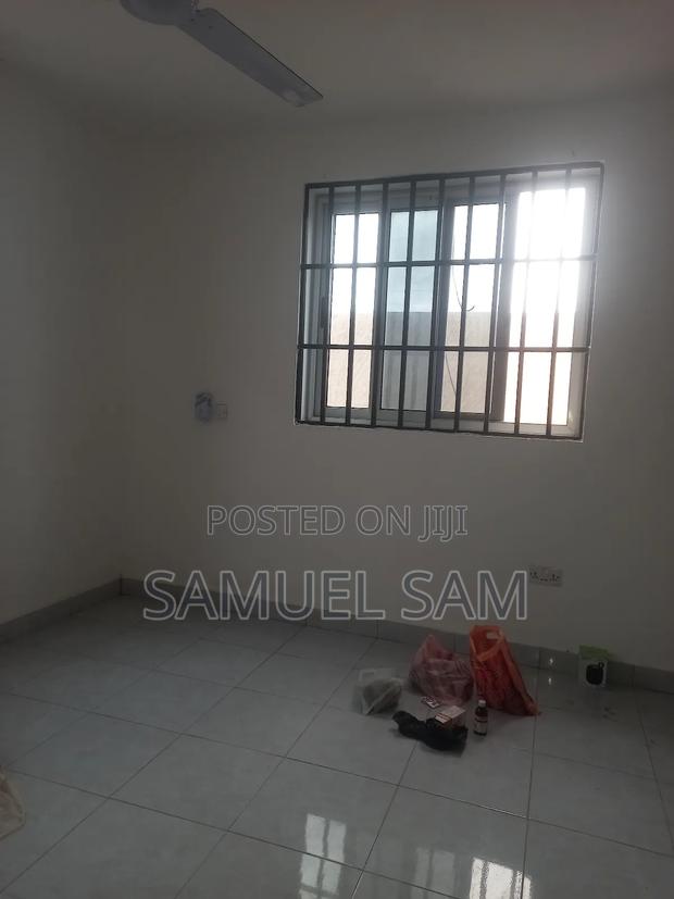 3bdrm Apartment in Tema Com.3 for rent · Photo 6
