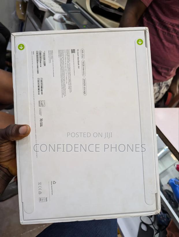 New Laptop Apple MacBook Air 2025 M4 13-Inch 16GB Apple M4 SSD 256GB · Photo 5