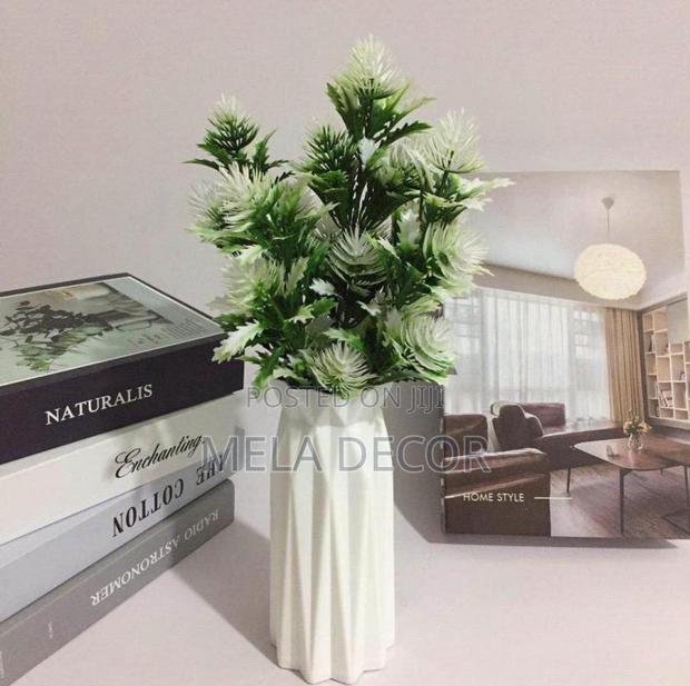 Artificial Decor Flowers · Photo 8