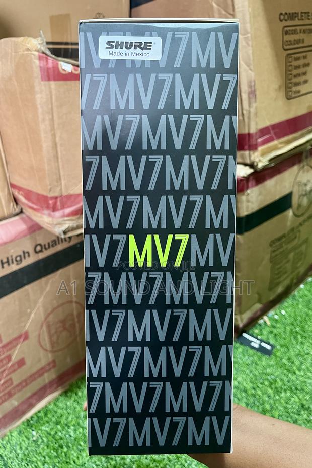 Shure Mv7 Usb / XLR Microphone for Live Streaming, Recording · Photo 5