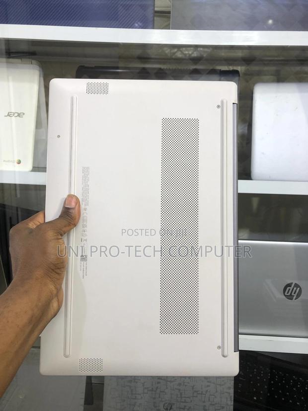 Laptop HP 250 G10 8GB Intel Core I5 SSD 512GB · Photo 3