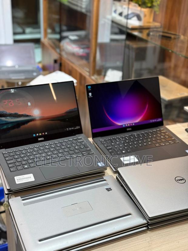 Laptop Dell XPS 13 8GB Intel Core I7 SSD 256GB · Photo 1