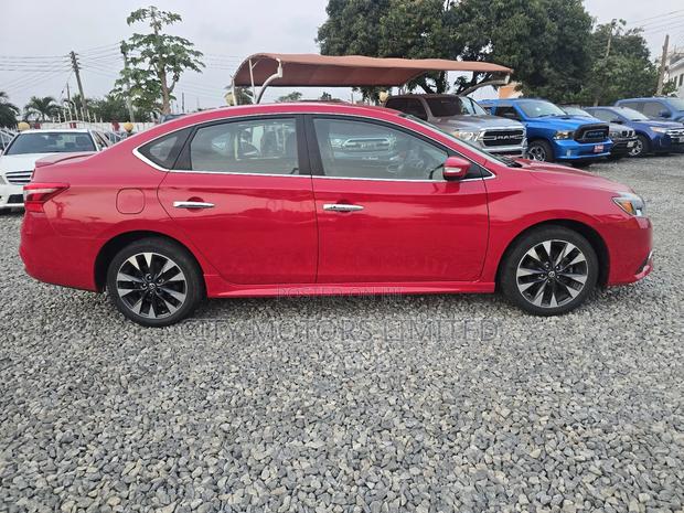 Nissan Sentra SR 2016 Burgundy · Photo 8