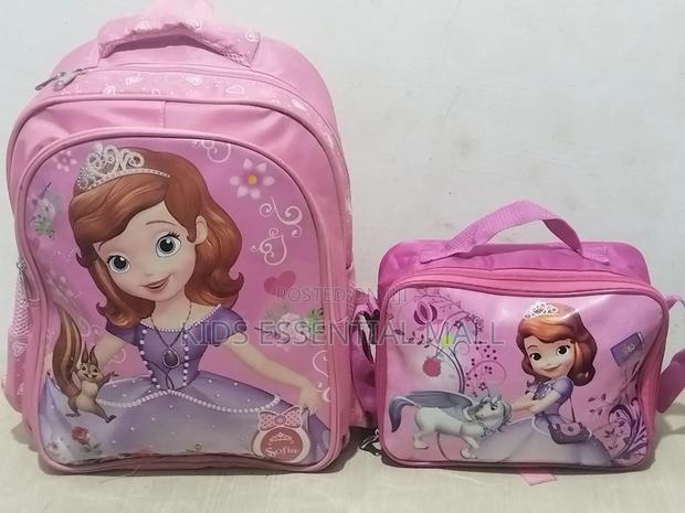 School Bag and Lunch Bag for 5 to 10 Years · Photo 1