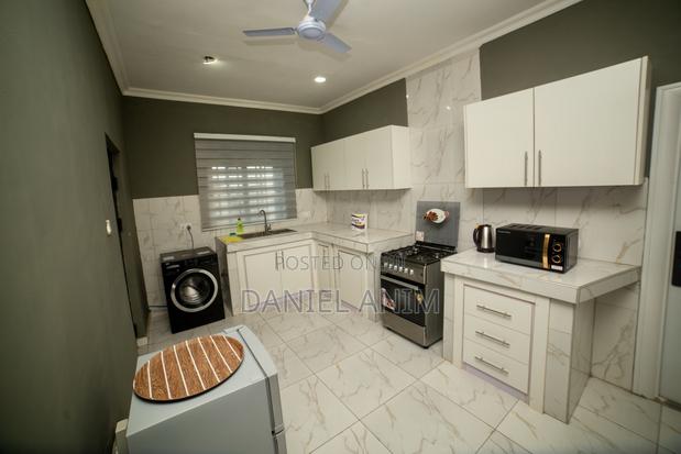 Furnished 2 or 3 BDRM Flat (Airbnb) in Accra for 1000ghc Per Night · Photo 3