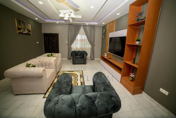 Furnished 2 or 3 BDRM Flat (Airbnb) in Accra for 1000ghc Per Night · Photo 2