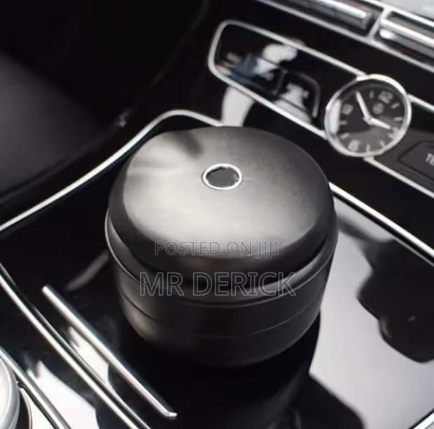 Original Car Ashtray for Mercedes-Benz Cars · Photo 4