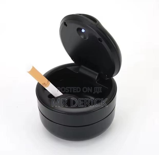 Original Car Ashtray for Mercedes-Benz Cars · Photo 6