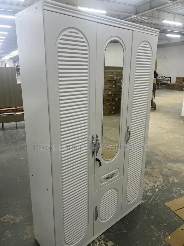 3doors Wooden Wardrobe, Foreign Type. · Photo 1