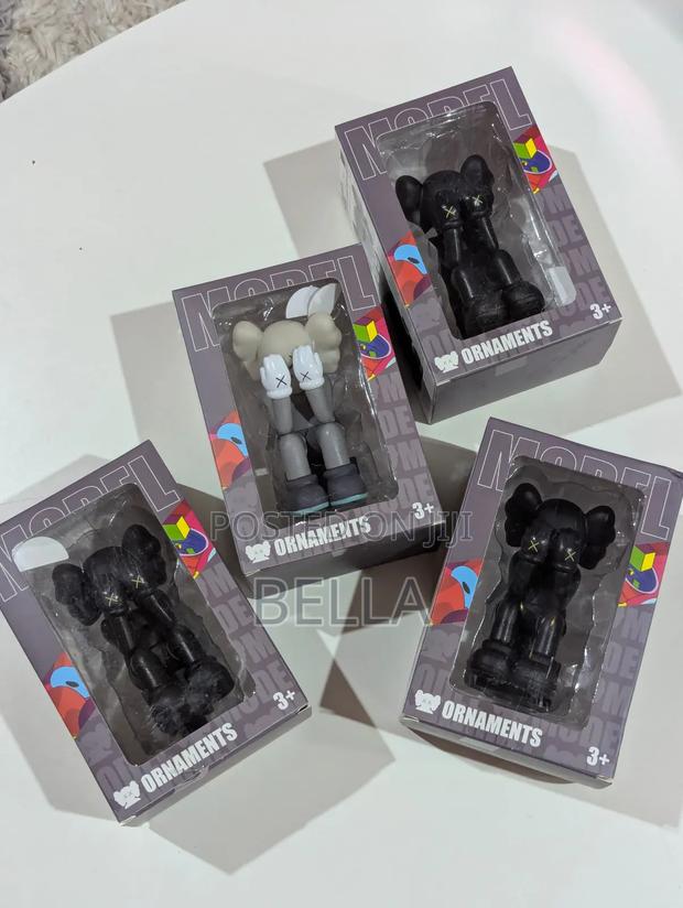 16 Cm Sitting Kaws, for Decorating Space · Photo 2