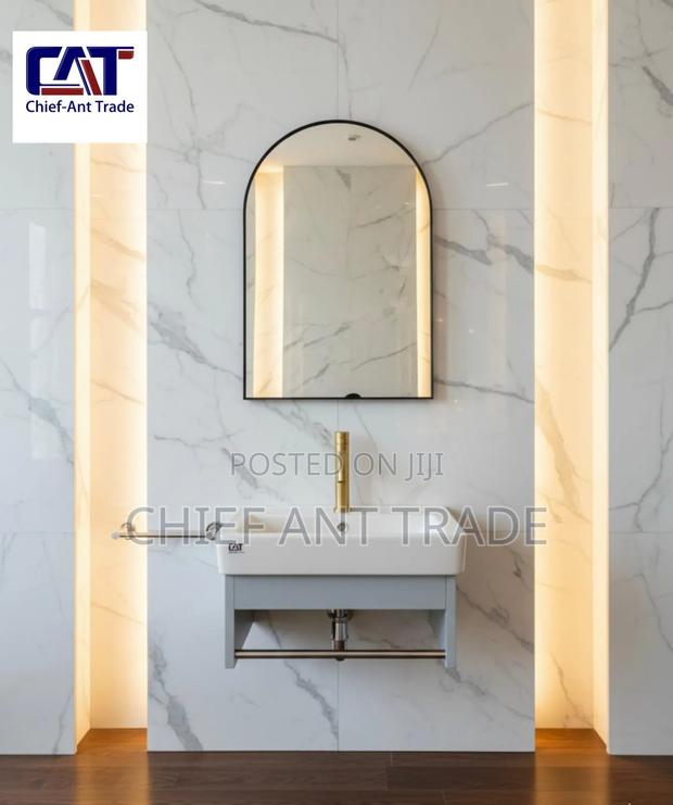 Mini Basin With Mirror Glass Stand Zjg5036 · Photo 1