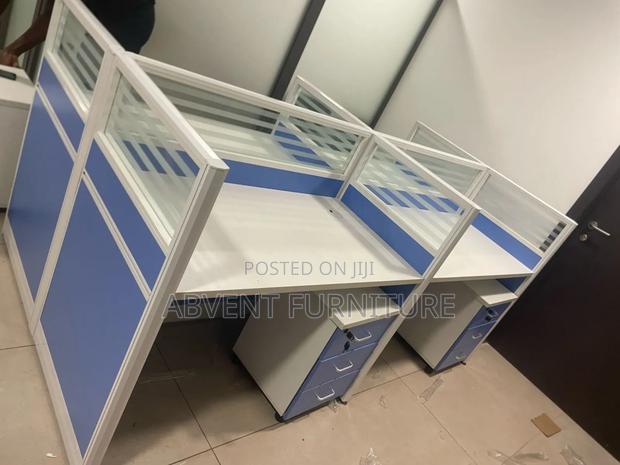 Workstations for Your Offices · Photo 1