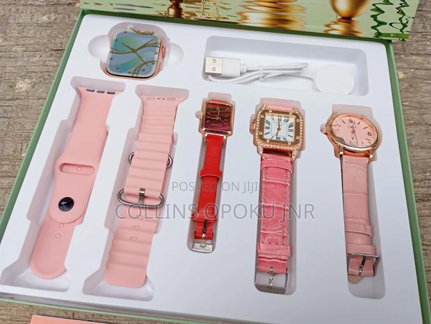 I-530 Mini 4-in-1 Smart Watch 2 Straps With 3 Quartz Watches - Pink · Photo 2