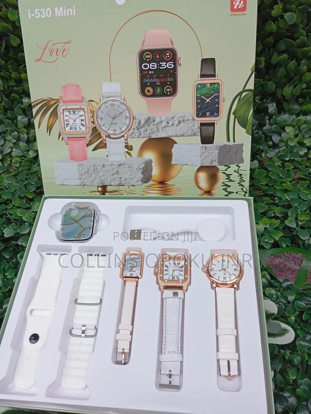 I-530 Mini 4-in-1 Smart Watch 2 Straps With 3 Quartz Watches - White · Photo 3