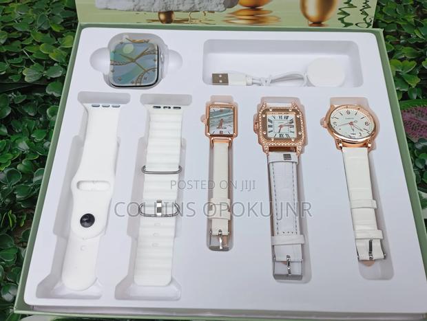 I-530 Mini 4-in-1 Smart Watch 2 Straps With 3 Quartz Watches - White · Photo 4