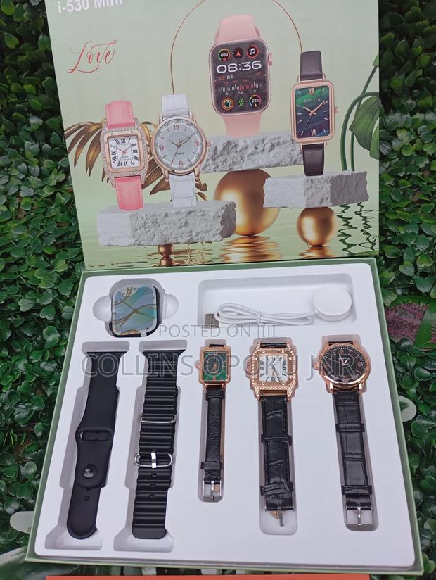 I-530 Mini 4-in-1 Smart Watch 2 Straps With 3 Quartz Watches - Black · Photo 1