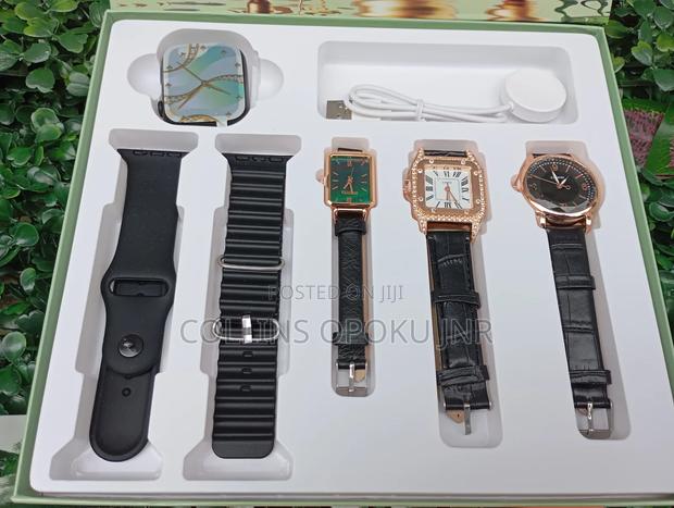 I-530 Mini 4-in-1 Smart Watch 2 Straps With 3 Quartz Watches - Black · Photo 5