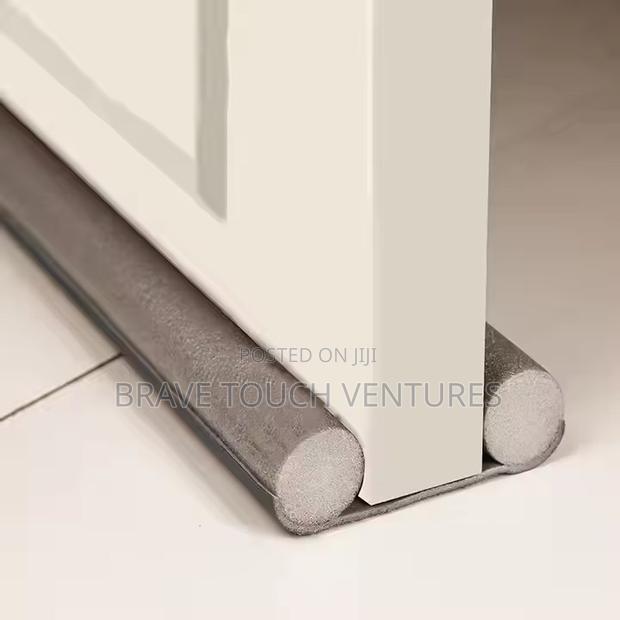 Door Bottom Seal Strip to Prevent Insect/Rodents/Dust - 2 Pieces · Photo 3