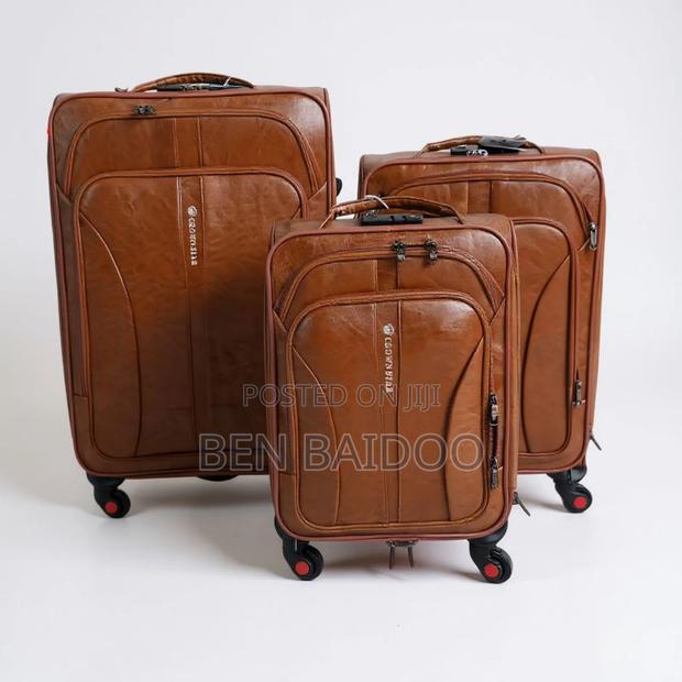 Leather Travel Bag 3-Sets · Photo 1