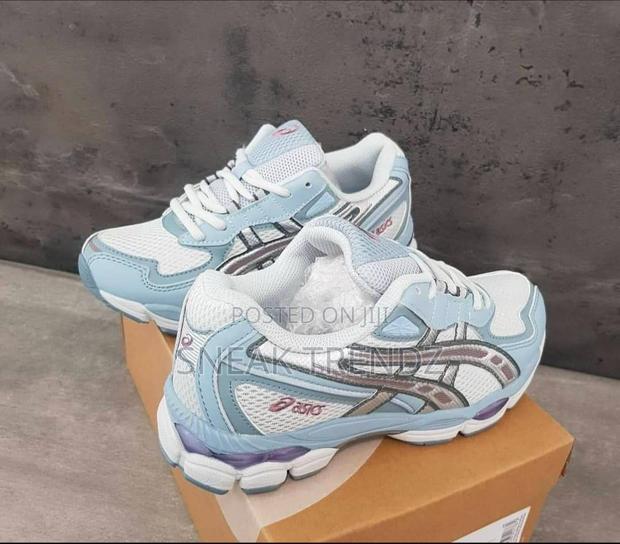 Asics Gel Nyc 2055 Sea Blue N White · Photo 2