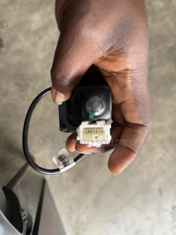 Honda CR-V (12-13) Backup Camera · Photo 1