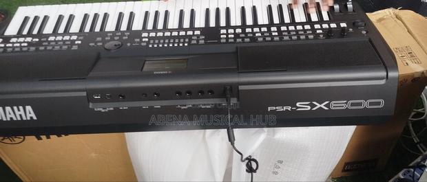 Yamaha PRS Sx 600 Keyboard · Photo 1