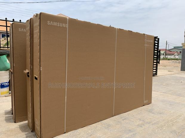 Crystal Clear Immersion: Samsung 75" Du8000 Smart Tv · Photo 1