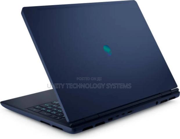 New Laptop Dell Allenware M15 R5 64GB Intel Core Ultra 9 SSD 4T · Photo 2