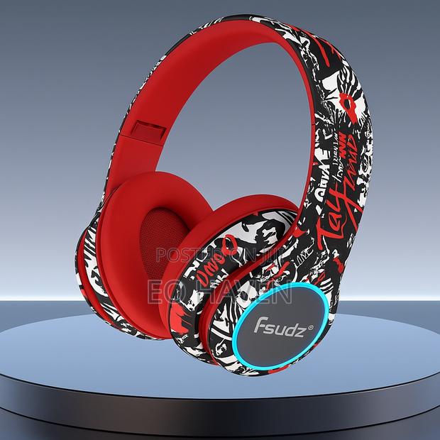 Graffiti Wireless Headset (H6) · Photo 1