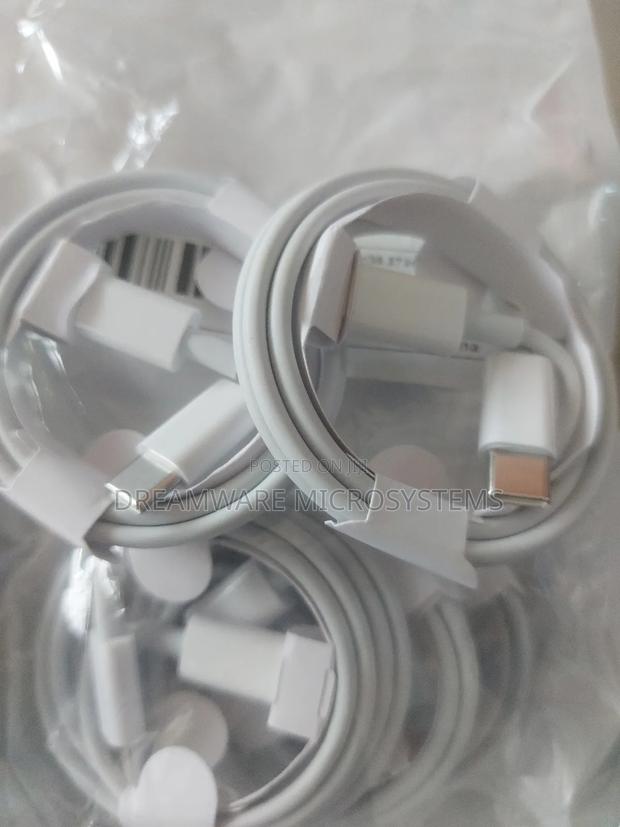 60w Usb-C to Usb-C Fast Charging Cable · Photo 3