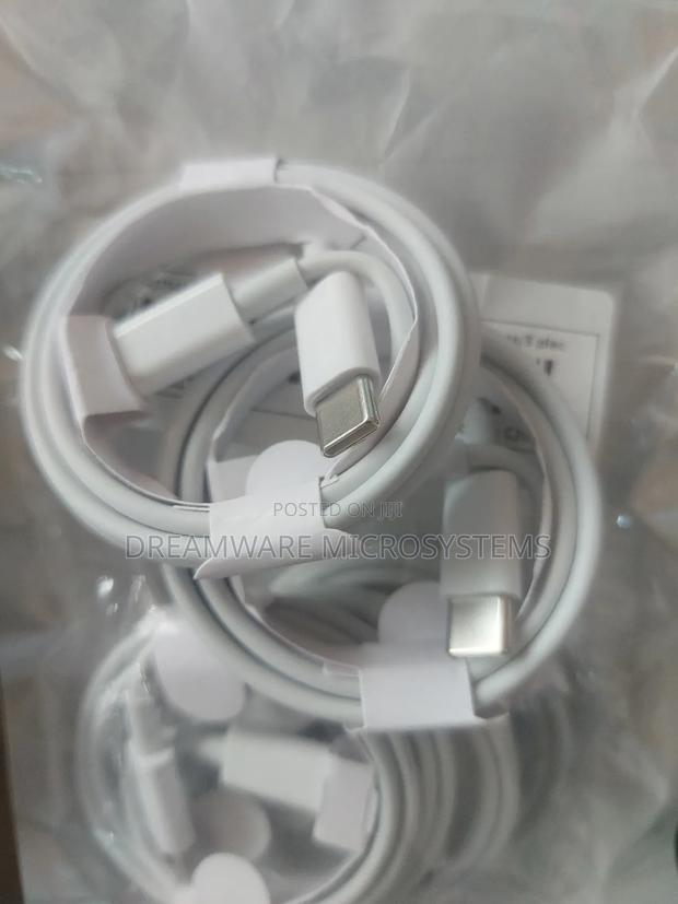 60w Usb-C to Usb-C Fast Charging Cable · Photo 5