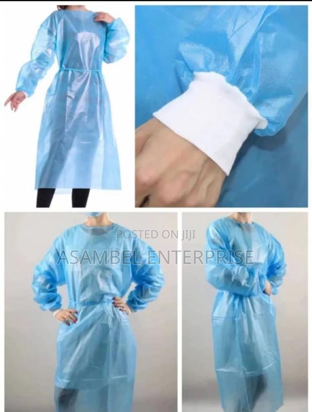 Disposable Coverall Gowns · Photo 2