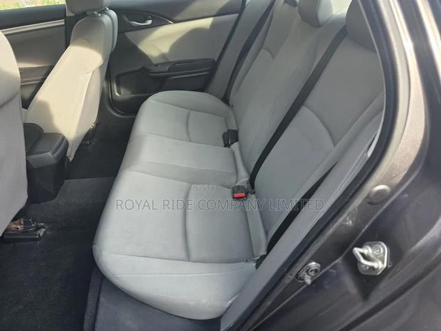 Rent a Car - Honda Civic · Photo 4