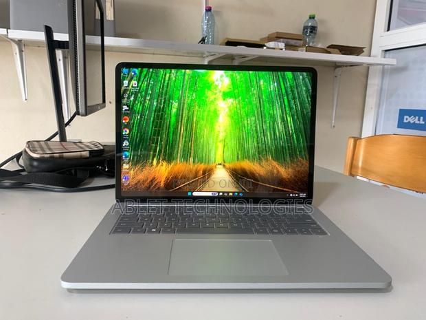 Laptop Microsoft Surface Laptop Studio 16GB Intel Core i7 SSD 512GB · Photo 2