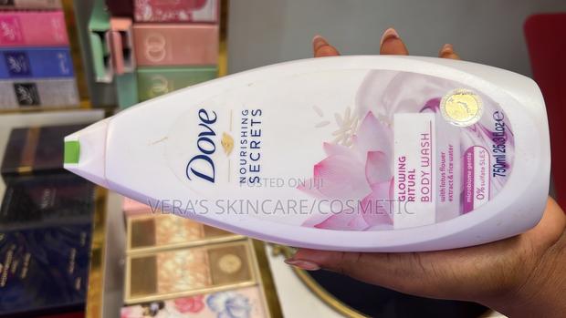 Dove Shower Gel · Photo 3