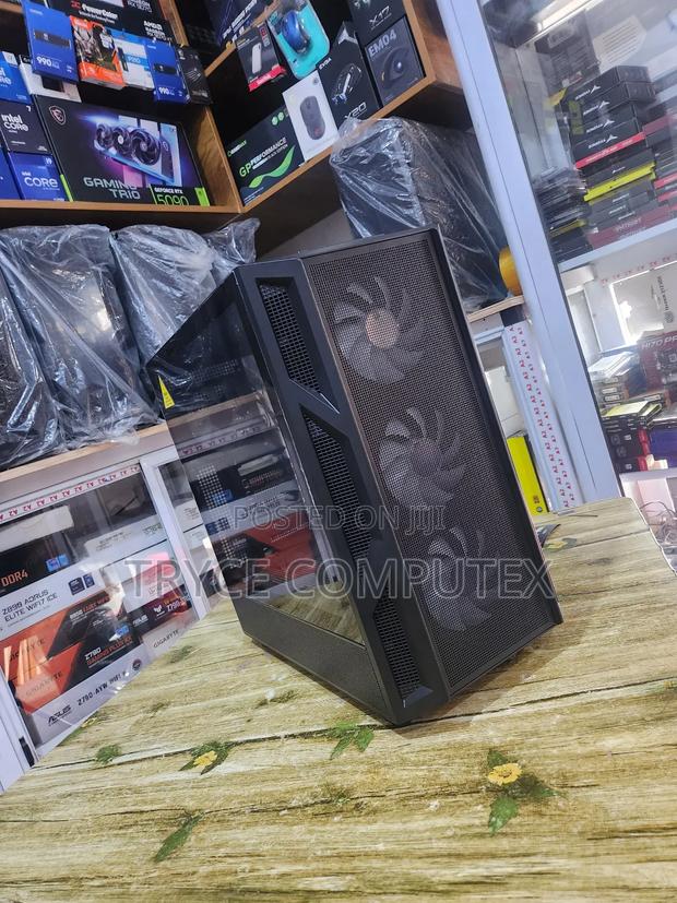 Ruix P31 Plus(Mesh) Mid Tower Gaming Pc Case E-atx Tempered Glass · Photo 2