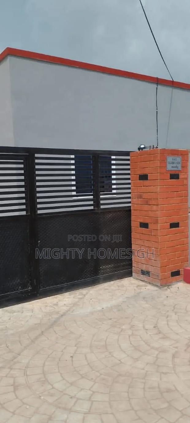 Furnished 2bdrm House in Mighty Homes, Kasoa for rent · Photo 2