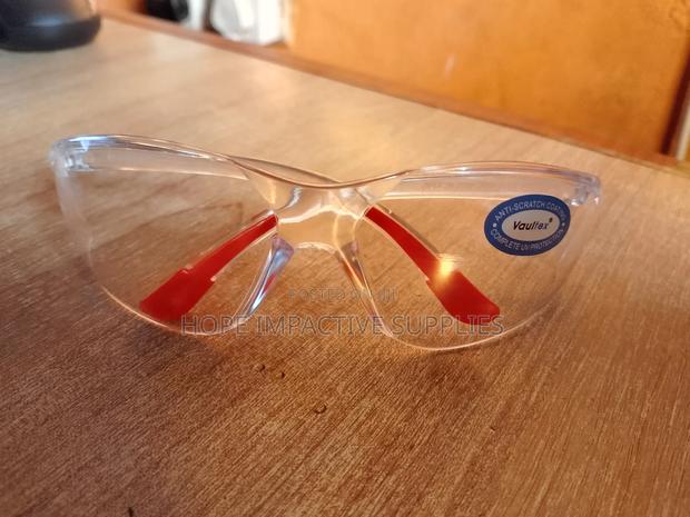 Vaultex Safety Spectacle - Plain [Complete Uv Protection&Anti-scratch] · Photo 5