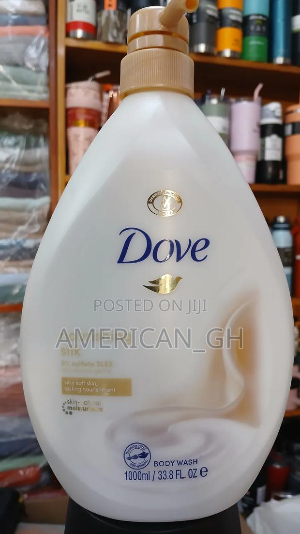 Dove Sakura Blossom Nourishing Silk Body Wash · Photo 2