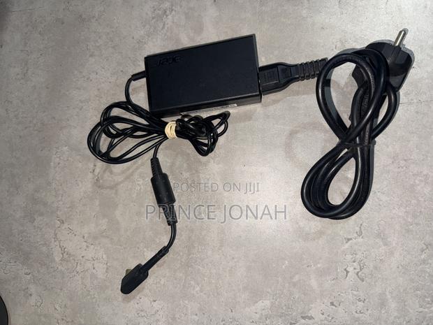 Acer A11-065n1a 19v 3.42a 65w Ac Adapter For Iconia W700 W700p W710 · Photo 1