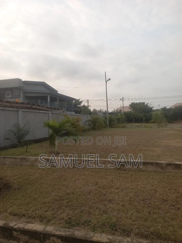 4bdrm House in Community 6, Tema Metropolitan for sale