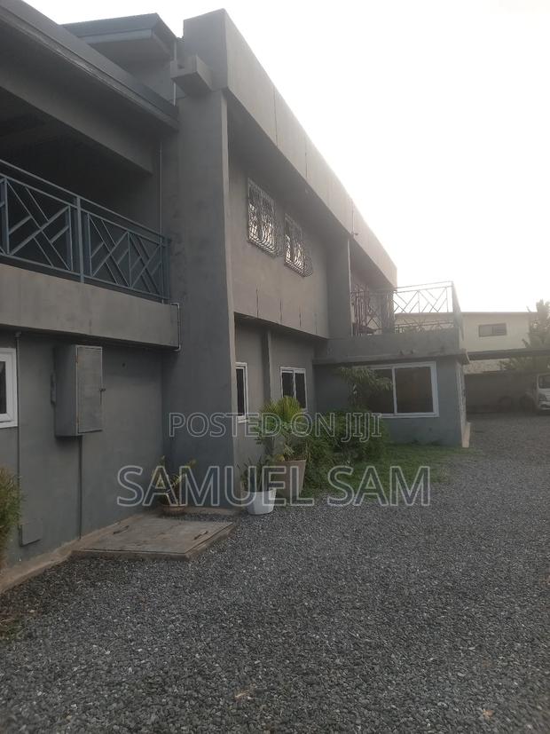 4bdrm House in Community 6, Tema Metropolitan for sale · Photo 5