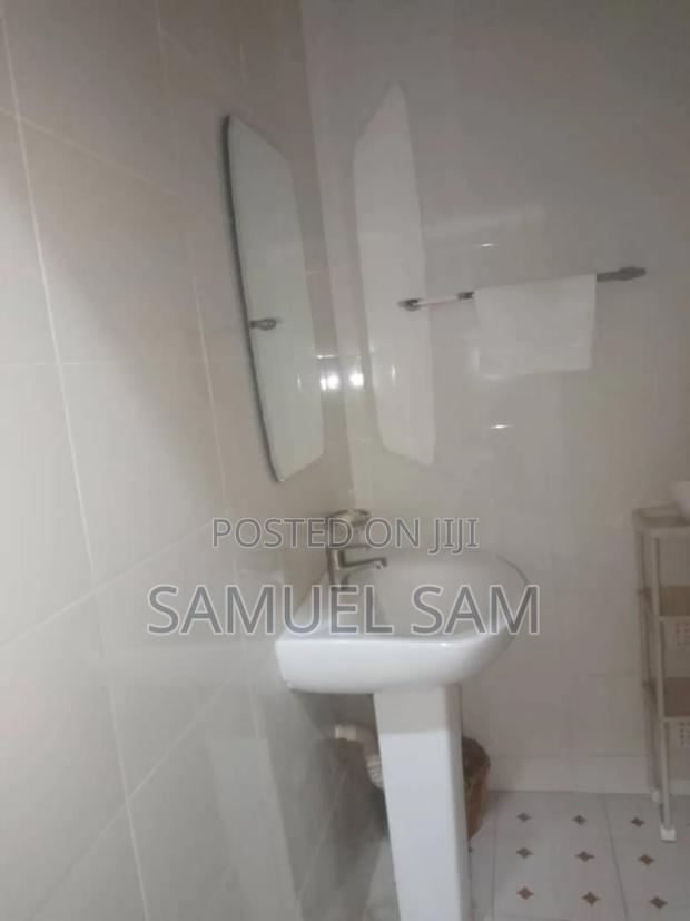 4bdrm House in Community 6, Tema Metropolitan for sale · Photo 8