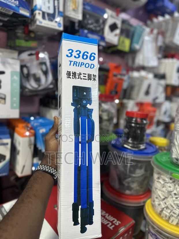 3366 Tripod Stand for Phones · Photo 1