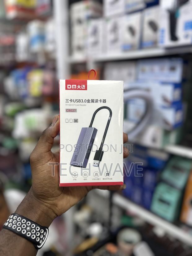 Usb 3.0 Tf-Sd-Cf Card Reader Combo · Photo 4
