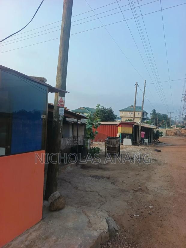 Half Plot of Land · Photo 7