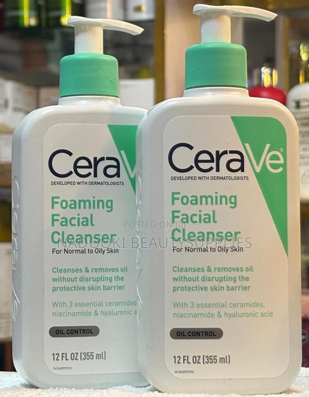 Cerave Hydrating Cleanser · Photo 2
