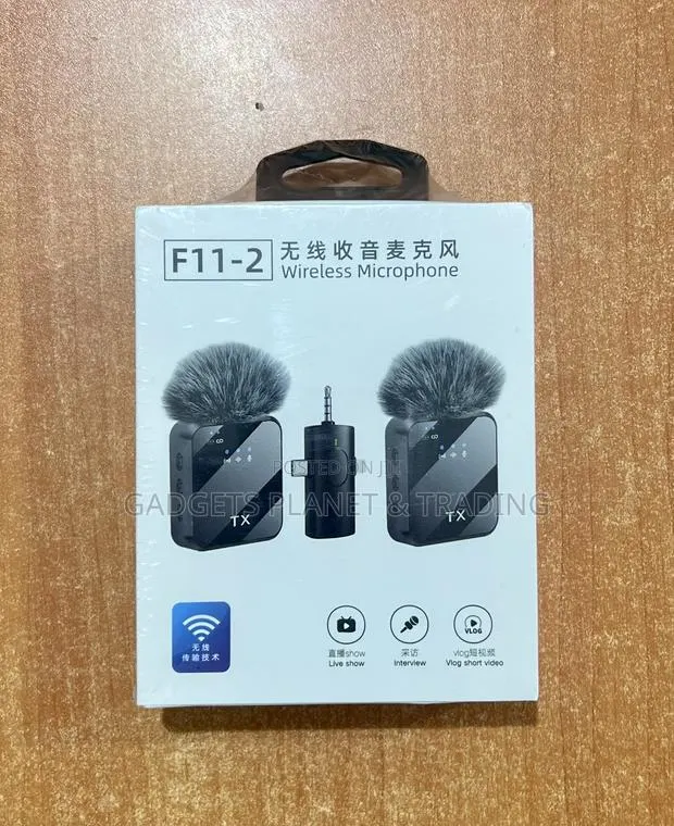 2 in 1 Lapel Lavalierwireless Microphone for Type C, iPhone and 3.5mm · Photo 1
