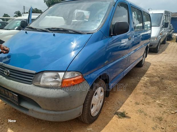 Toyota HiAce 2008 Blue · Photo 1